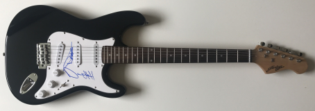 Slade Signed Electric Guitar – £199